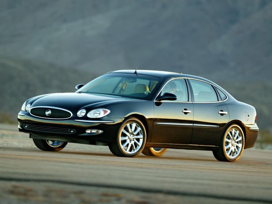  Buick LaCrosse CXS 2005 года  (фото 35 из 45)